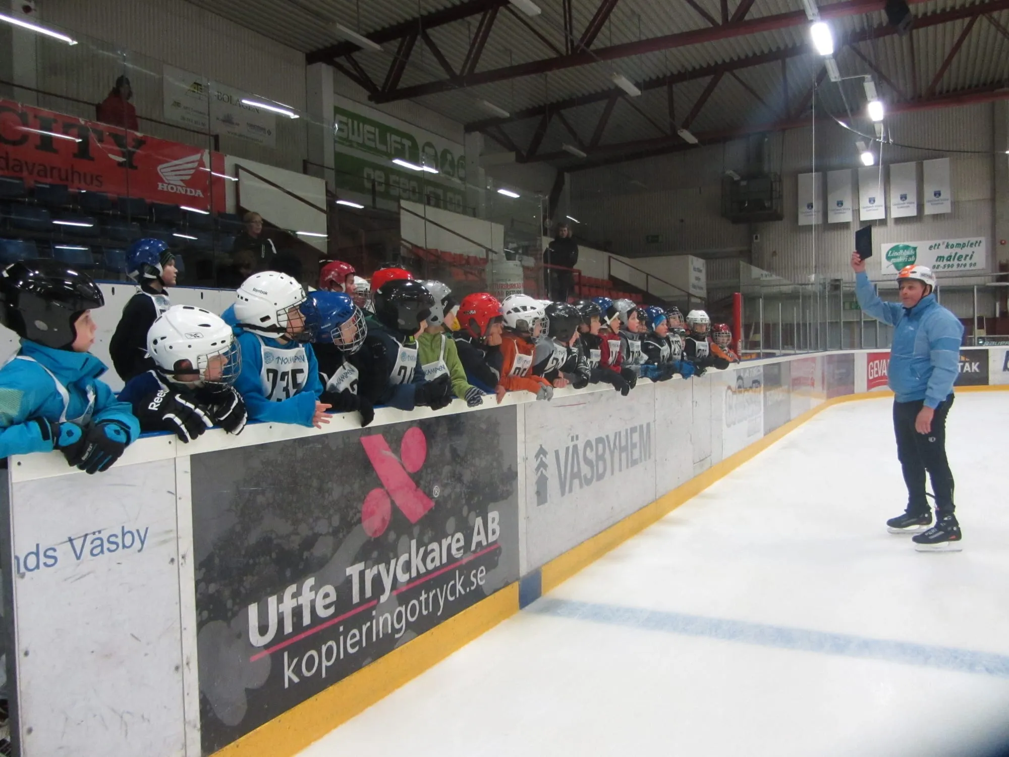 Skridsko 2015, Tiokampen i Upplands Väsby