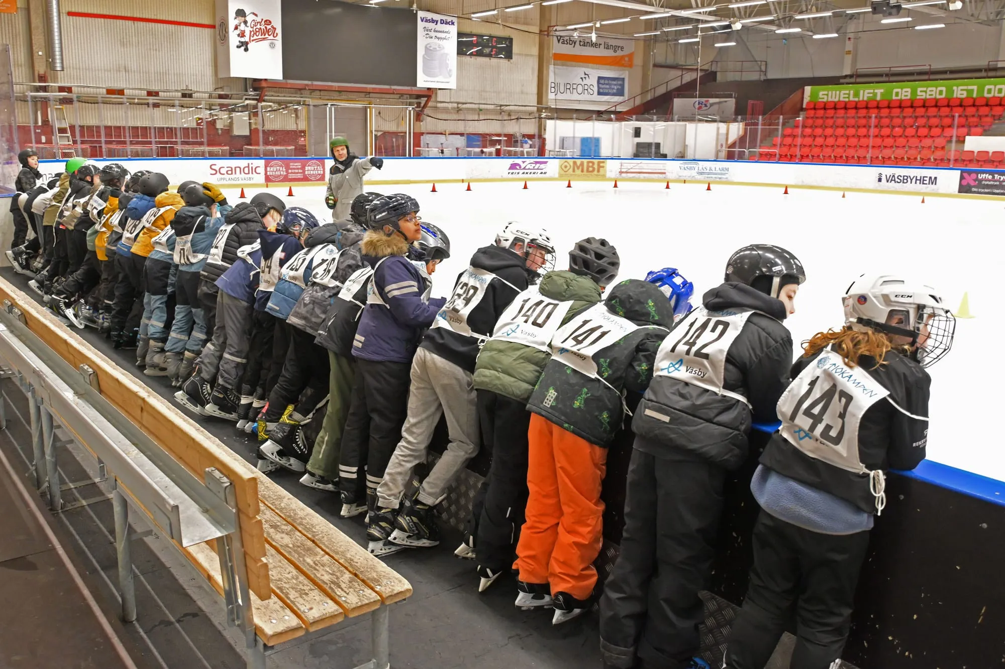 Skridsko 2025, Tiokampen i Upplands Väsby