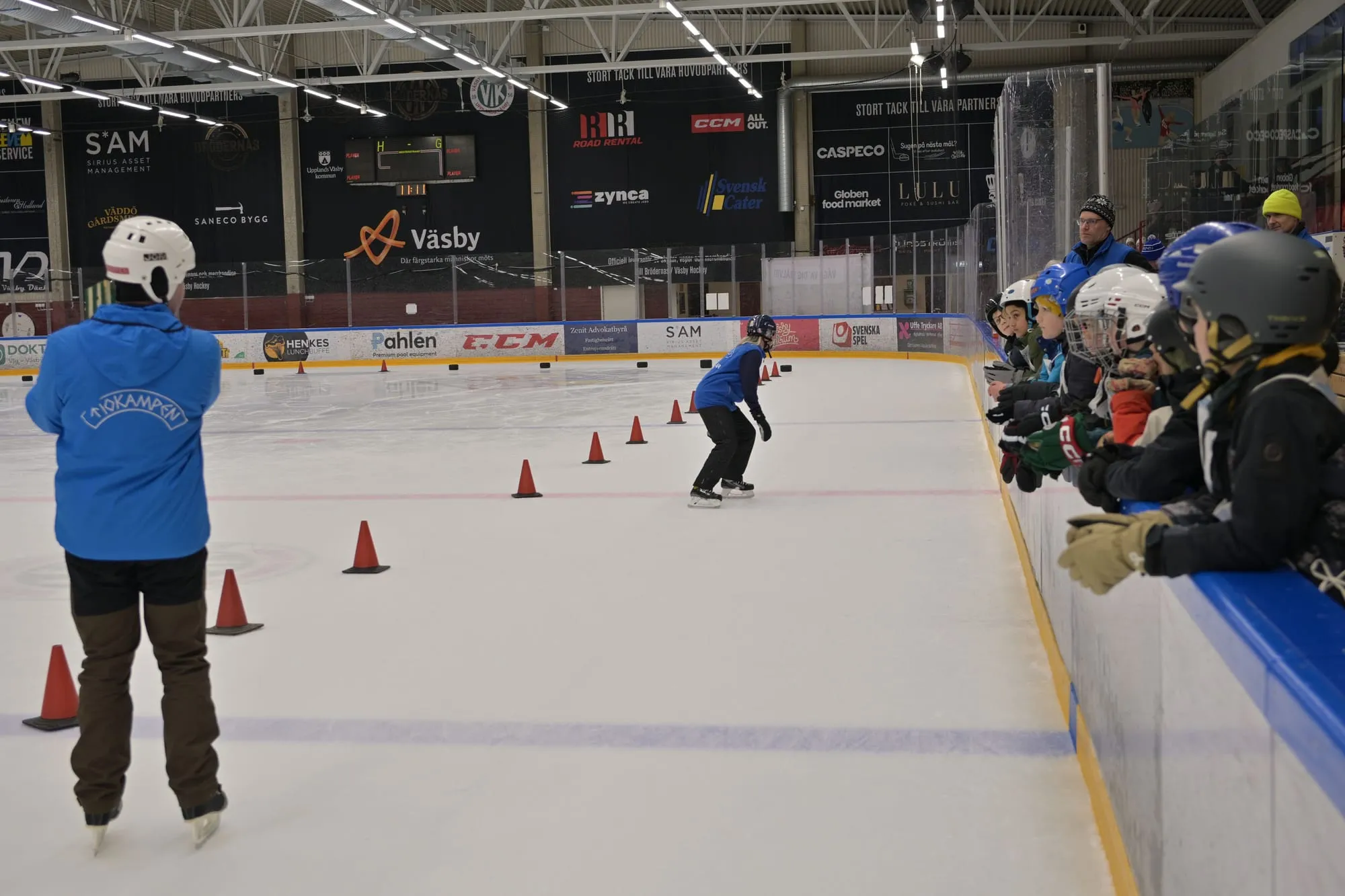 Skridsko 2026, Tiokampen i Upplands Väsby